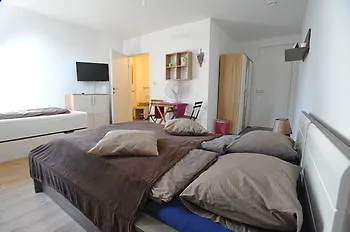 *** Bed & Breakfast Pension Prestige Schoenbrunn Vídeň Rakousko