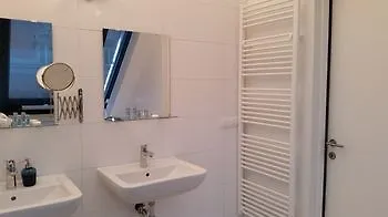 Pension Prestige Schoenbrunn Vídeň Bed & Breakfast